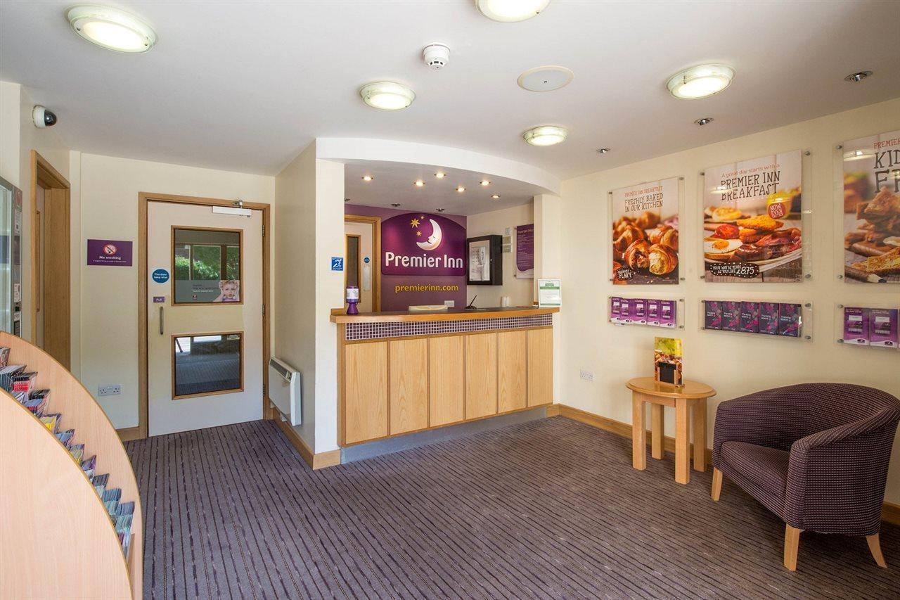 Premier Inn Bournemouth East Екстериор снимка