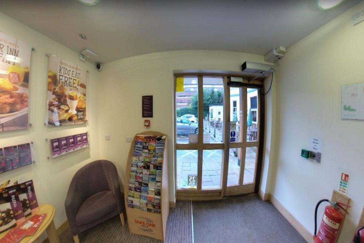 Premier Inn Bournemouth East Екстериор снимка