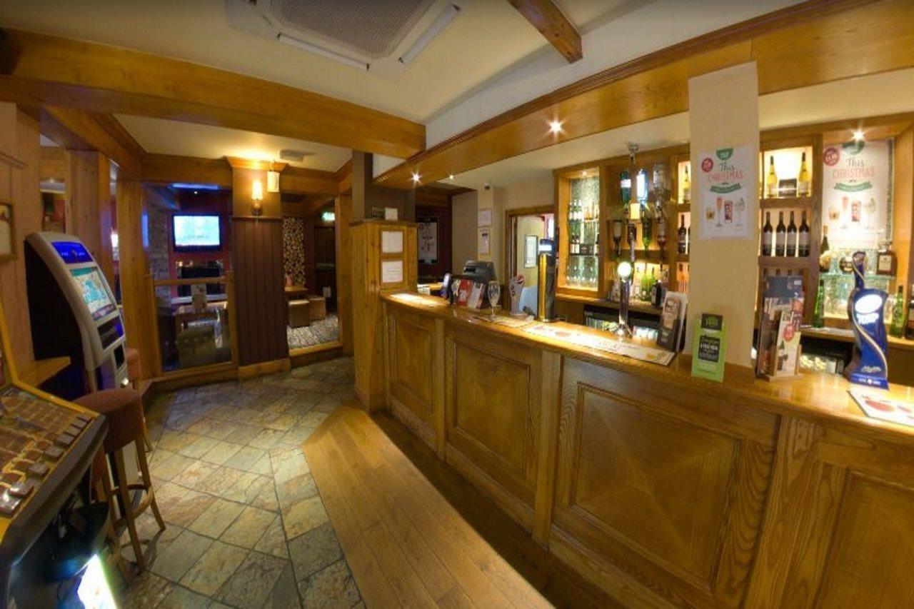 Premier Inn Bournemouth East Екстериор снимка